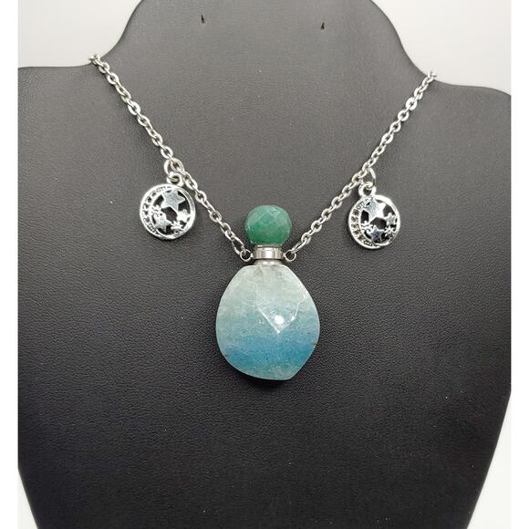 Lovely Green Quartz Moon Stars Bottle Necklace - Picture 1 of 4